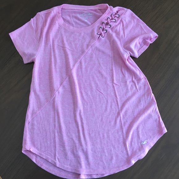 Pink Hollister tee, must-have collection - Picture 1 of 2
